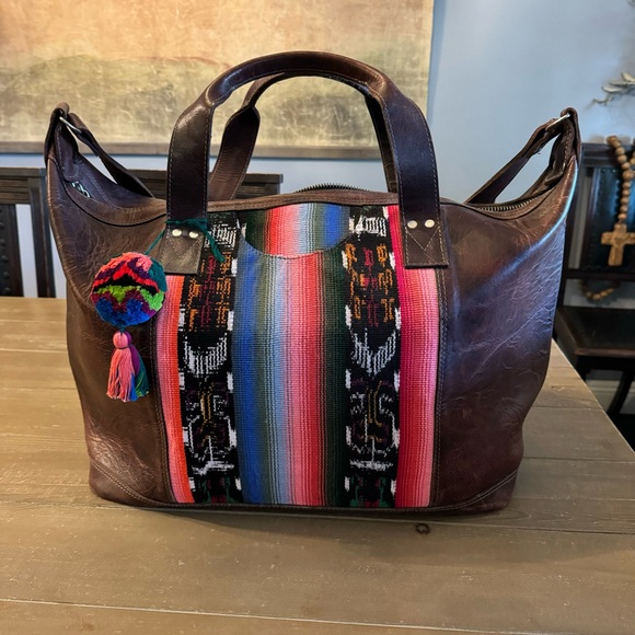 Nena & Co. Handbags - Nena & Co. The Perfect Weekender Travel Bag
